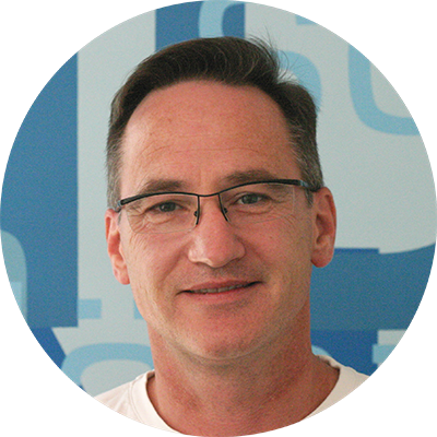 Porträt von Dr. med. dent. Dominik Hofer